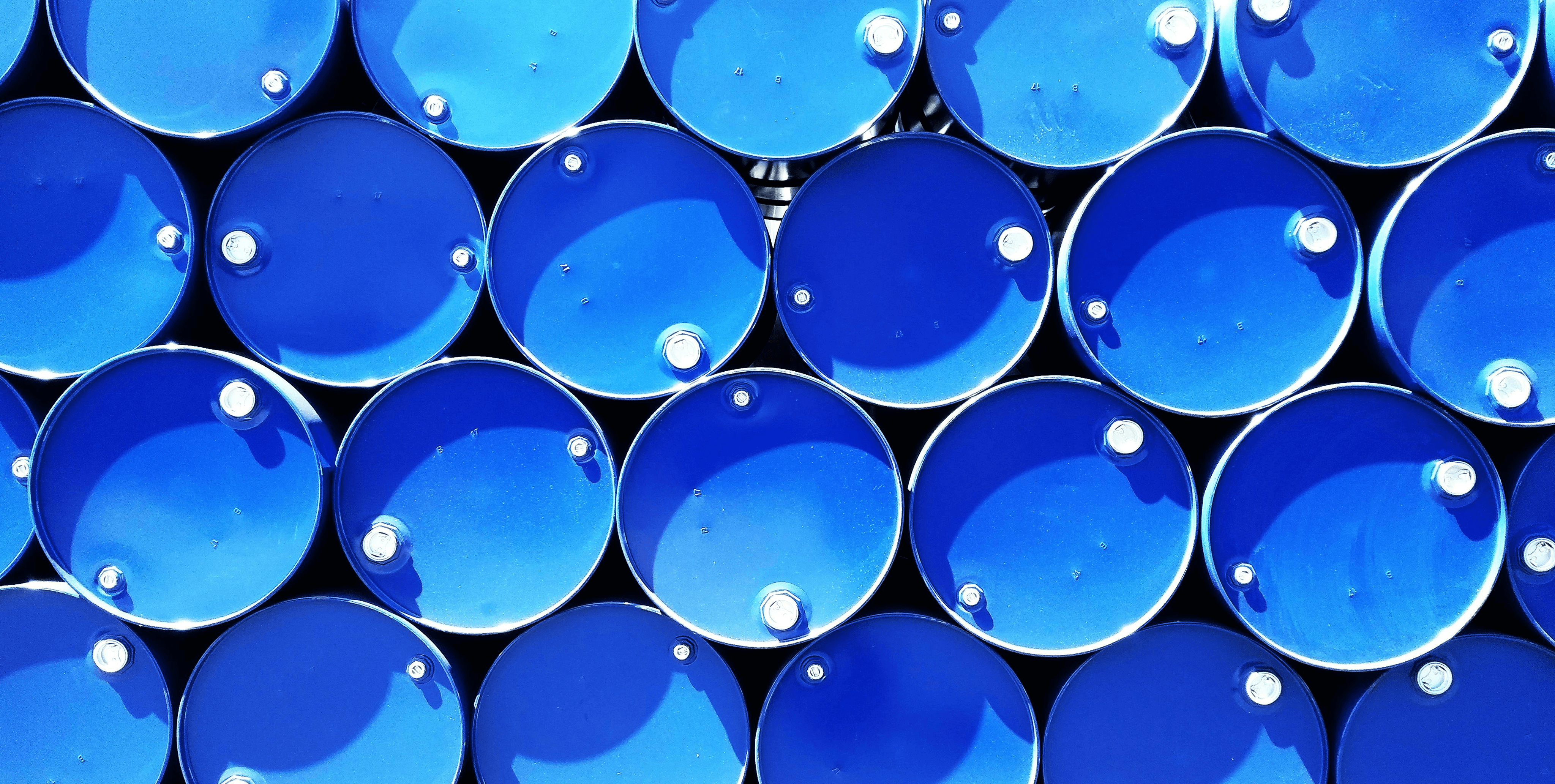 Barris azuis de petrÃ³leo
