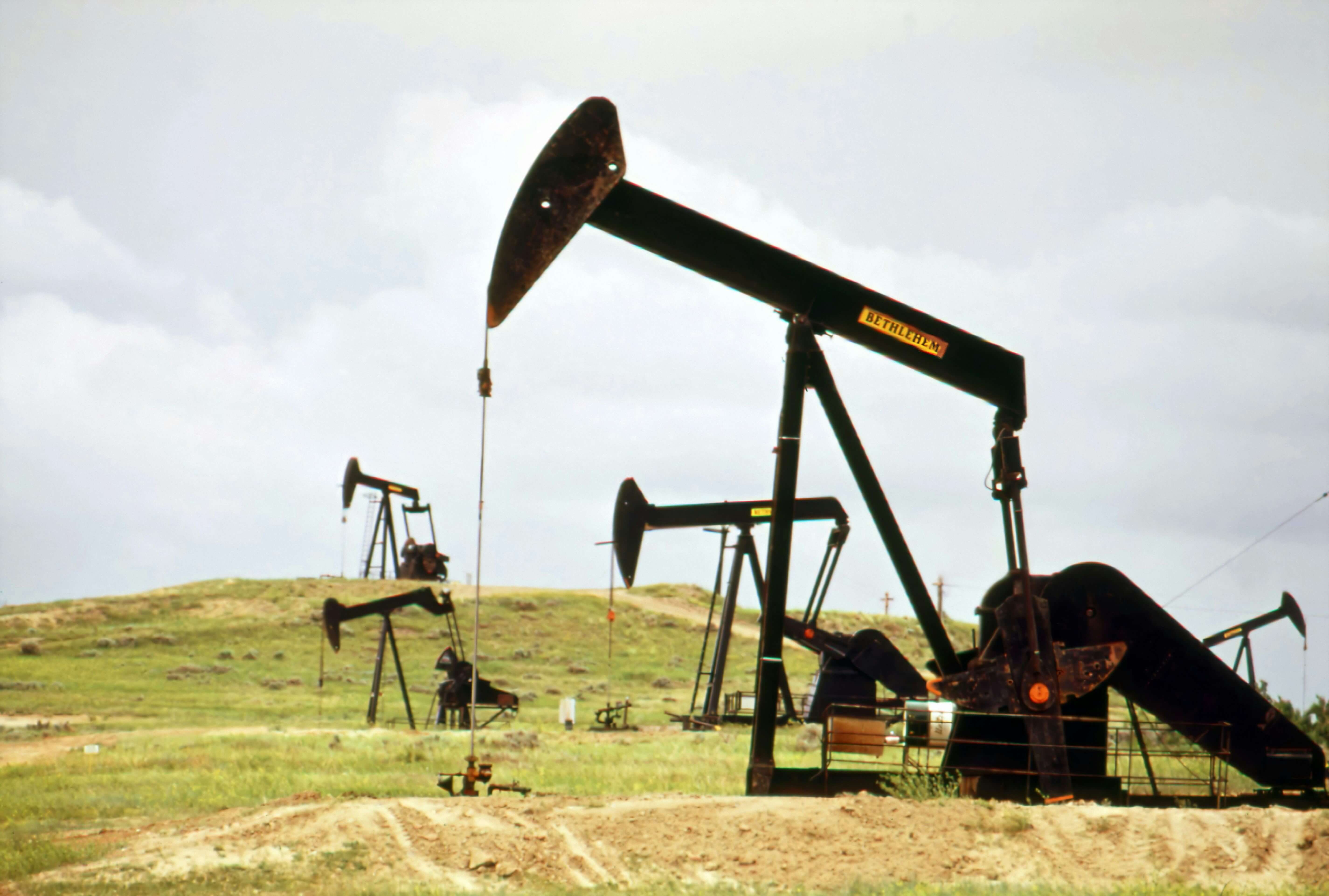 Imagen de un pozo de petróleo