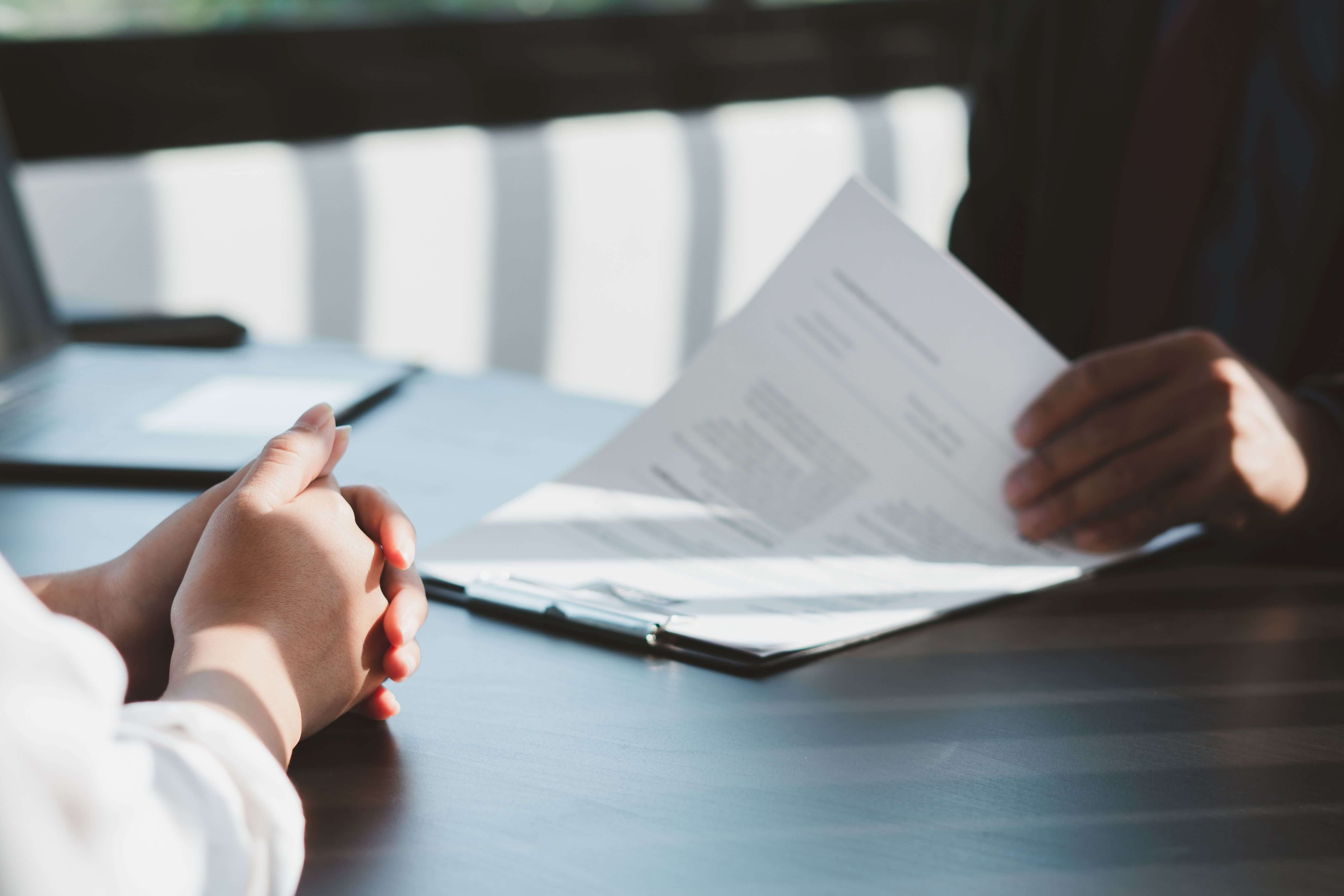 ¿Qué es un FRA o Forward Rate Agreement? | XTB
