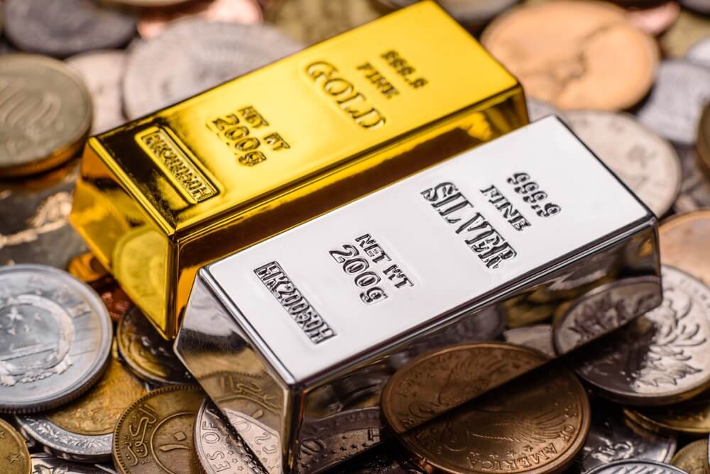 lingotes de oro y plata