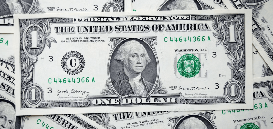 Imagen de un dÃ³lar en un artÃ­culo sobre Alan Greenspan