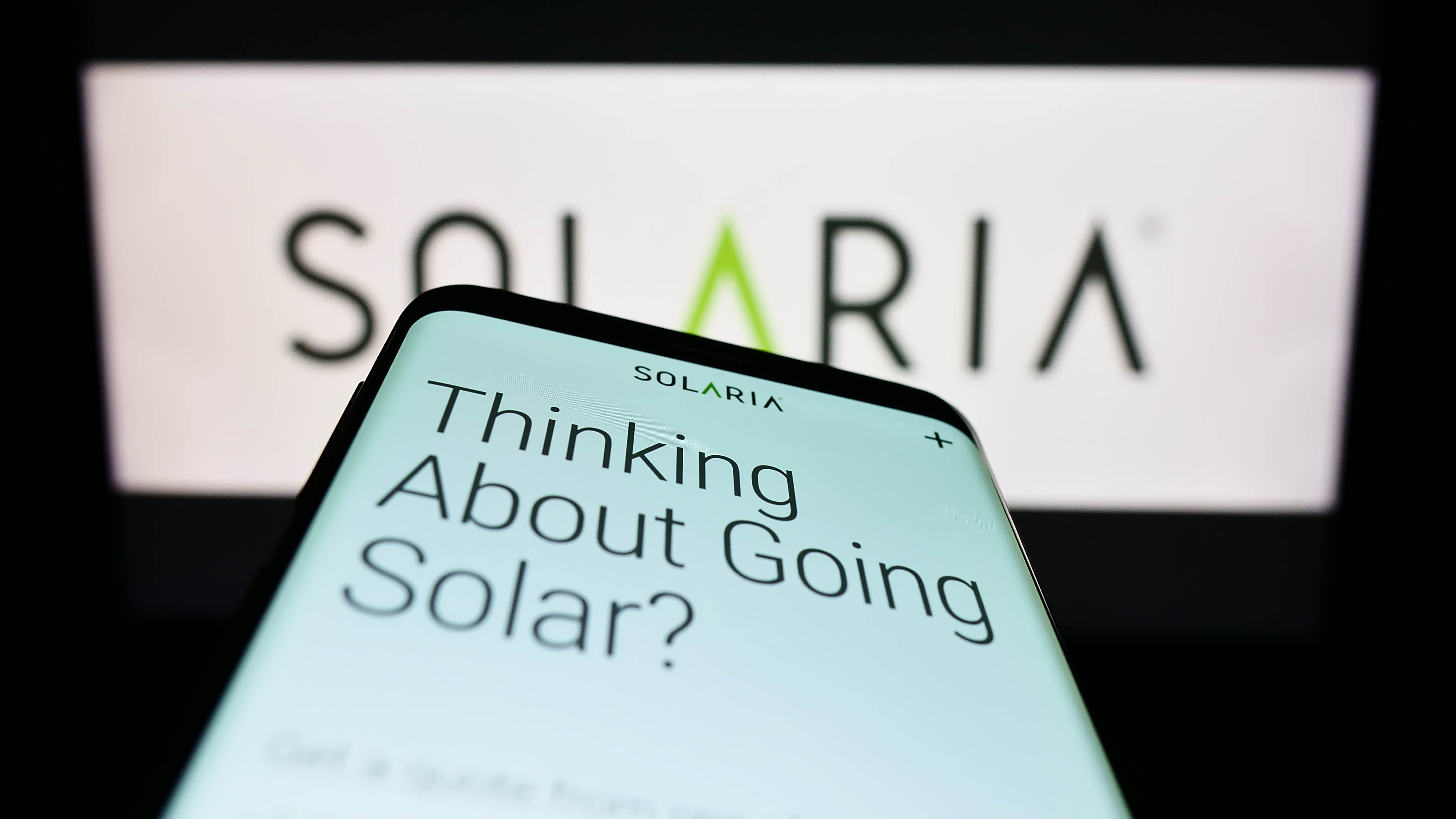 Imagen en la que se ve el logo de Solaria