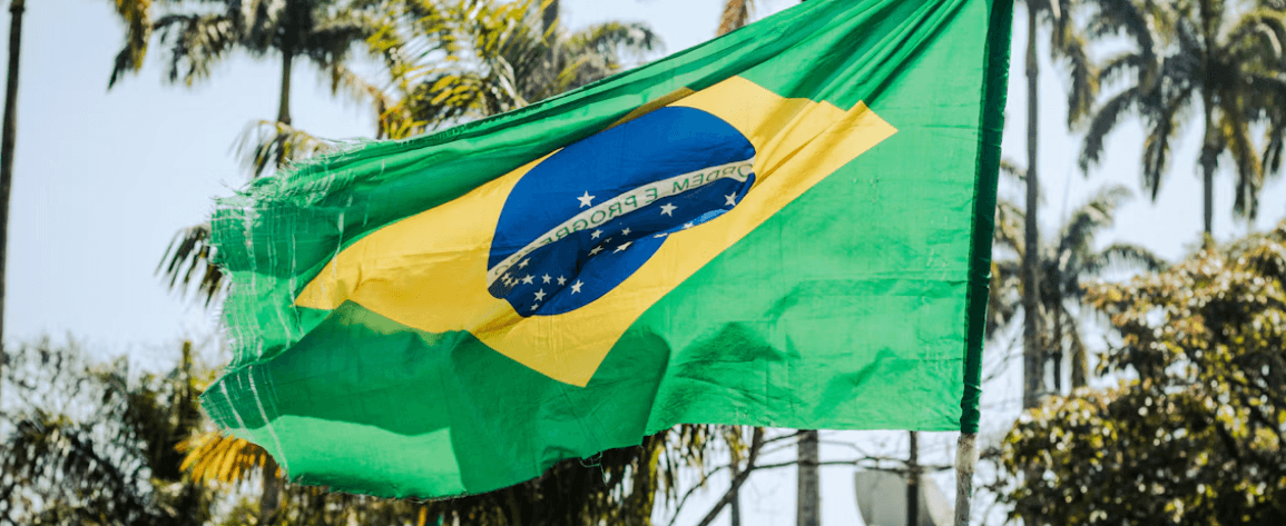 Imagen de la bandera de Brasil en un artículo sobre las acciones del Santander