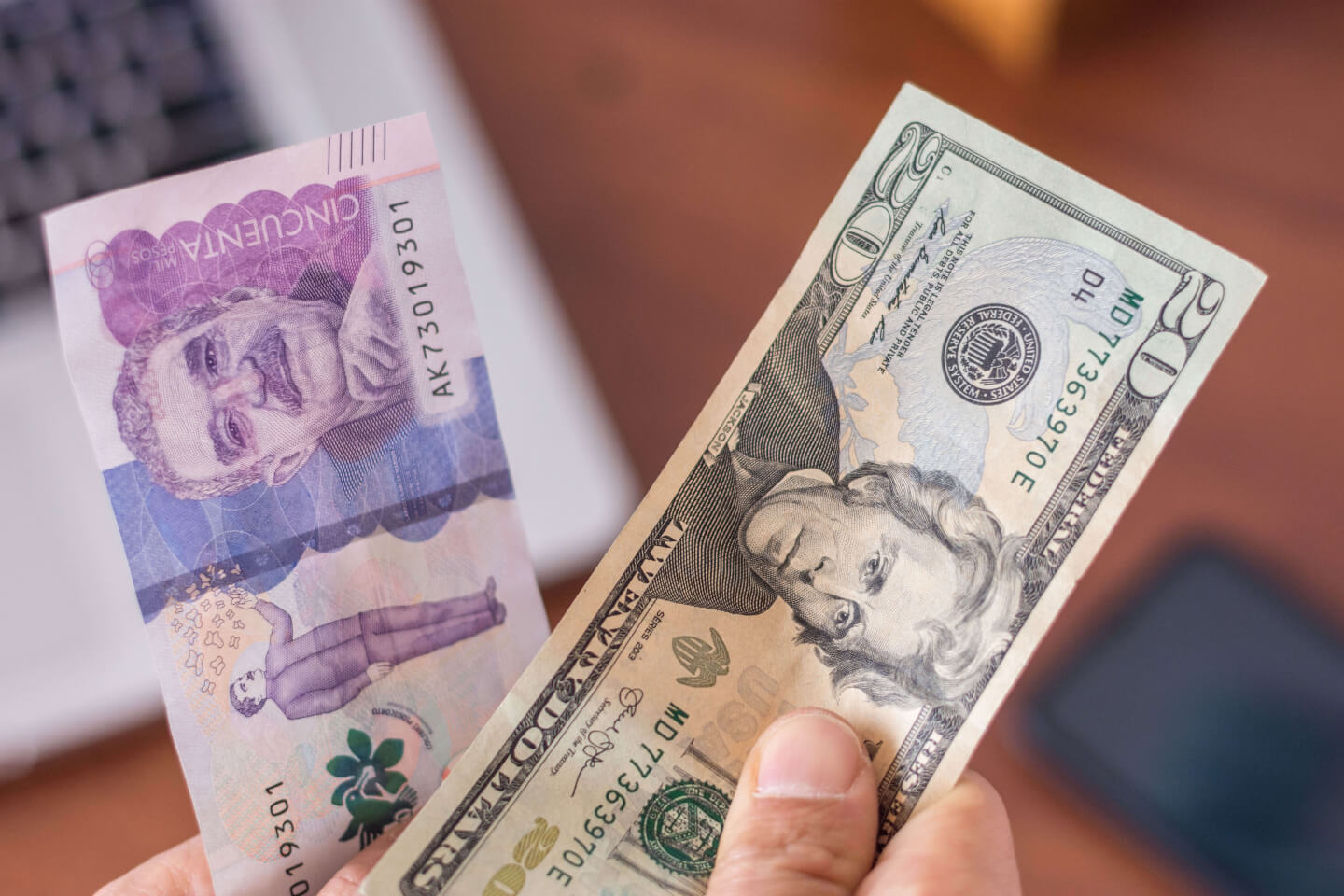 Dólar en Colombia: el dólar cae 0,6% ¿puede volver a los mínimos de agosto? | XTB